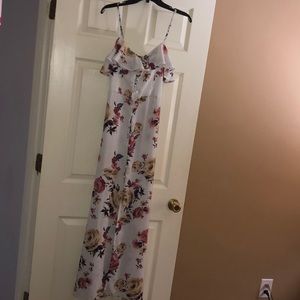 Floral maxi dress- new.